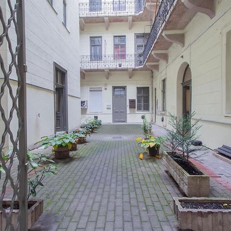 Weiner Cozy Apartment บูดาเปสต์ ภายนอก รูปภาพ