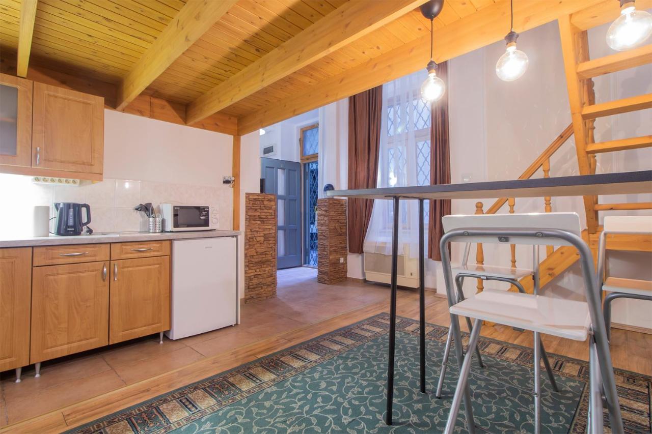 Weiner Cozy Apartment บูดาเปสต์ ภายนอก รูปภาพ